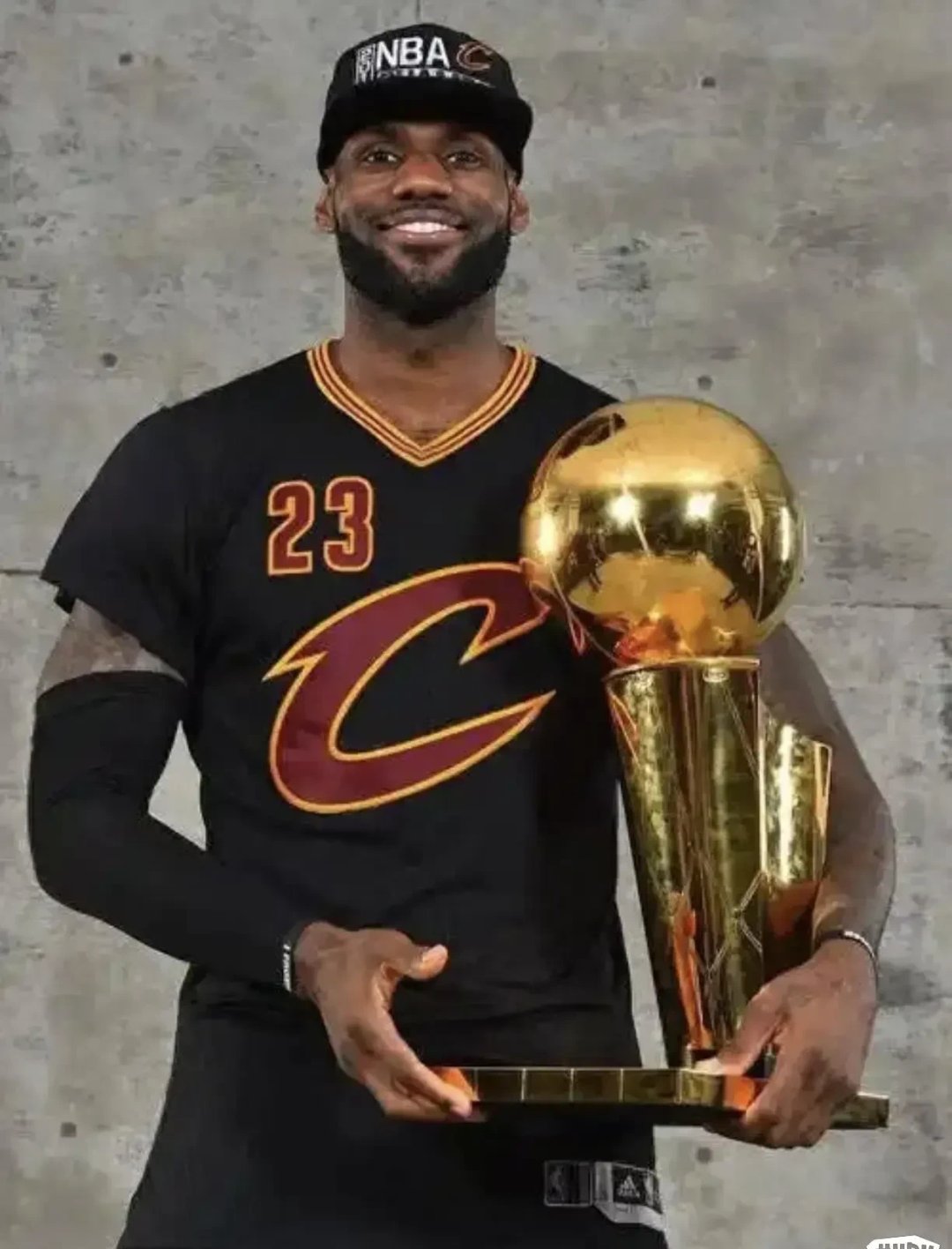 雷霆险胜立陶宛男篮,詹姆斯绝境逆转 雷霆险胜立陶宛男篮,詹姆斯绝境逆转