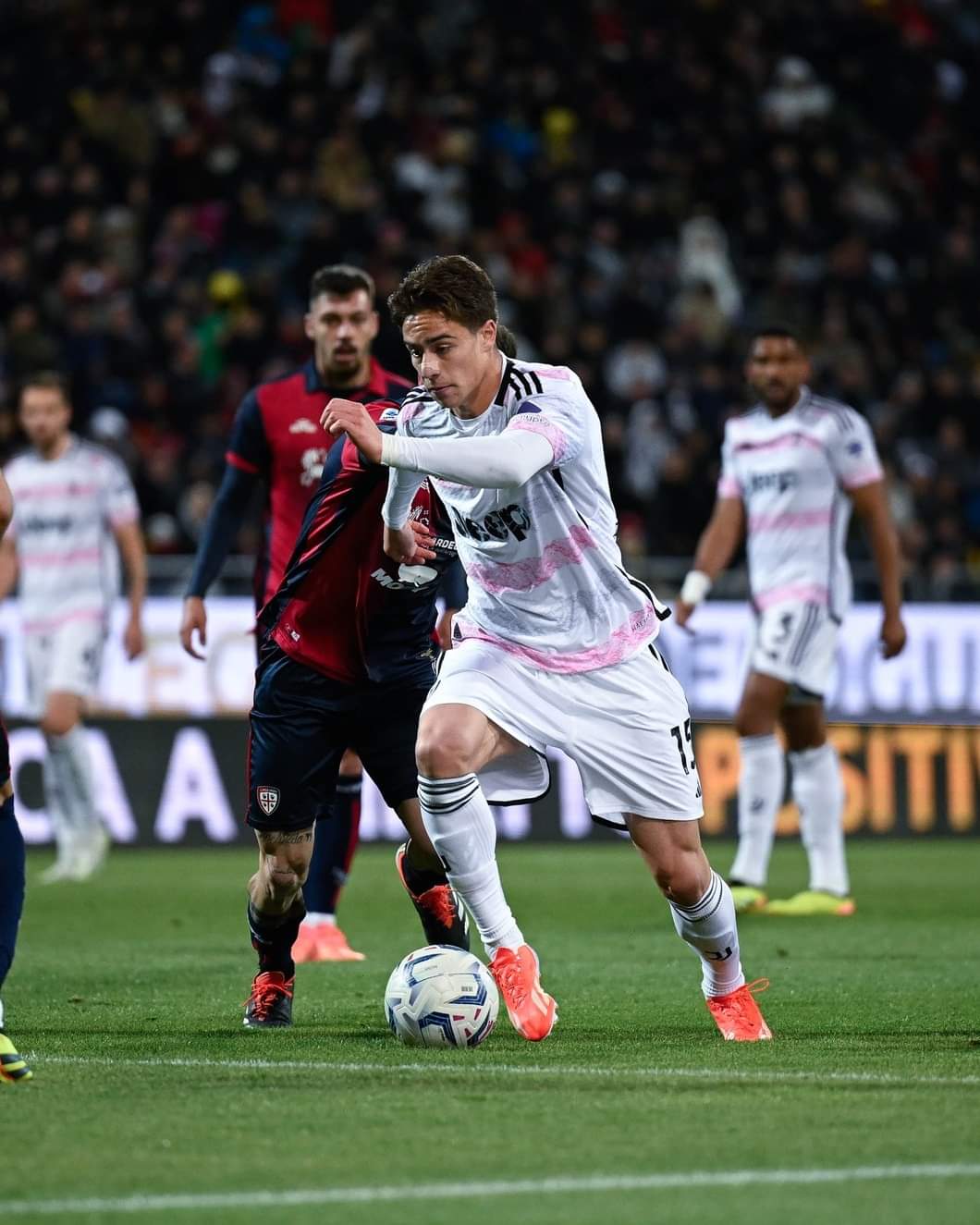 尤文图斯客场惨负那不勒斯，遭遇联赛两连败