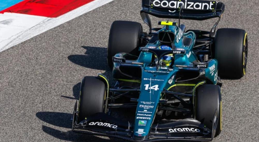 九游app下载-阿斯顿马丁翻盘威廉姆斯，佩雷兹刷新纪录