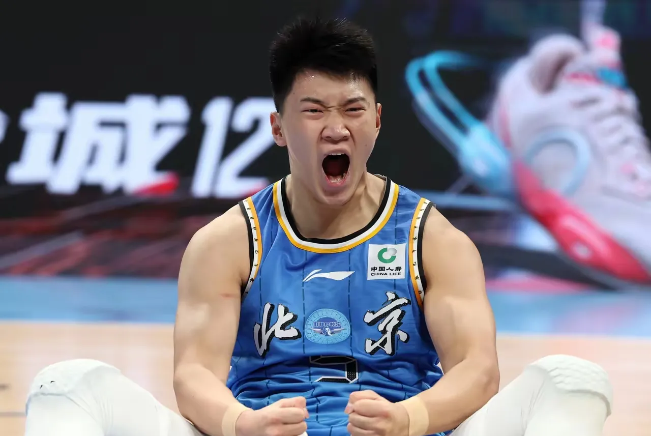 国王鏖战北京队，浓眉哥高光表现的简单介绍