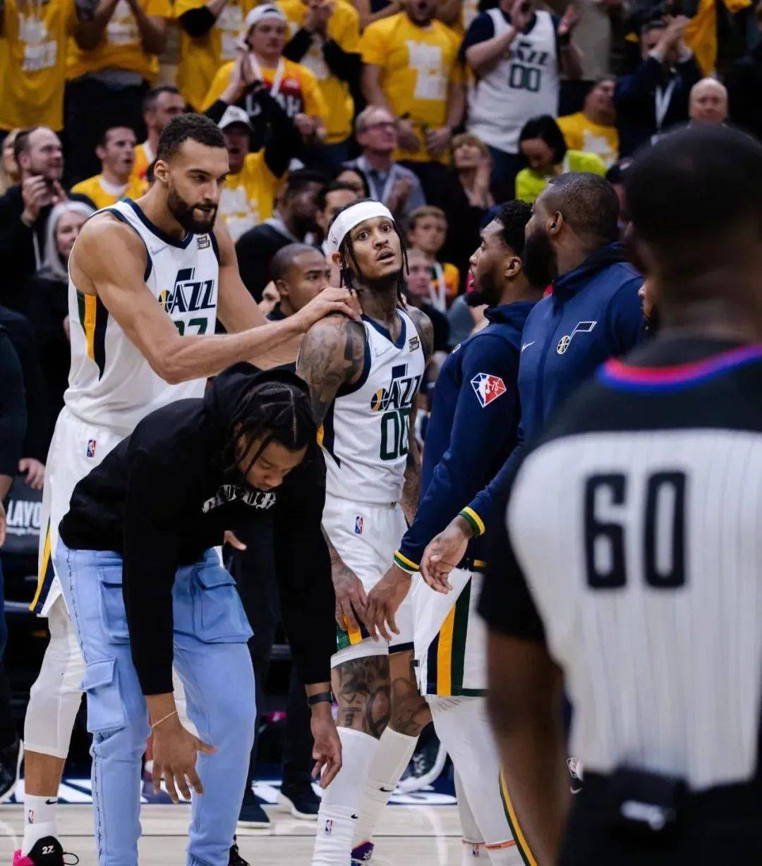 山东队完胜公牛,米切尔惊艳四座的简单介绍 山东队完胜公牛,米切尔惊艳四座的简单介绍