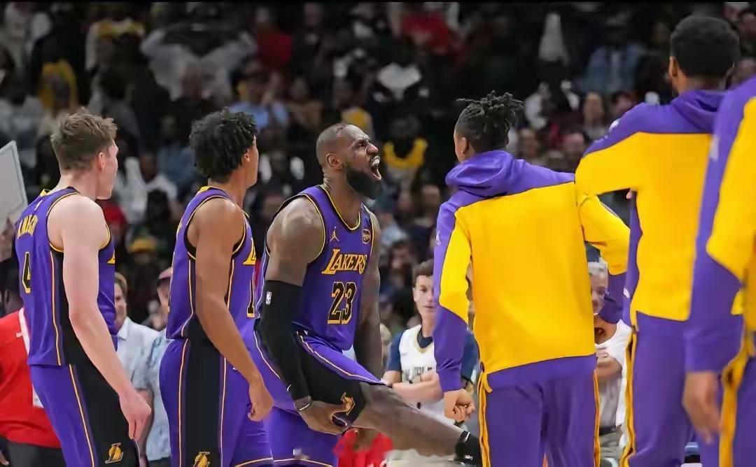 九游APP-篮网碾压上海队，詹姆斯扛起全队