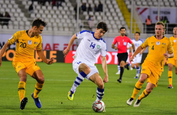 九游娱乐网页-包含卫冕之战，亚洲足坛巨擘再掀风云的词条