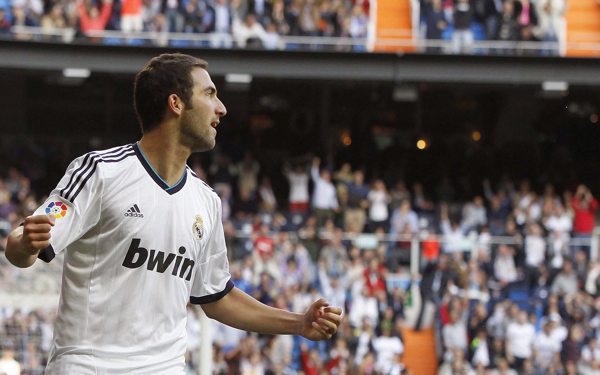 灰熊封锁勇士，武切维奇成为关键先生